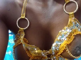 Live sex webcam photo for Blackdoll1 #167270665