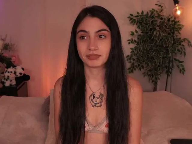 Live sex webcam photo for BlackkStorm #294244544