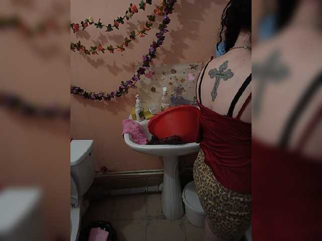 Live sex webcam photo for Blackkpanther #275661500