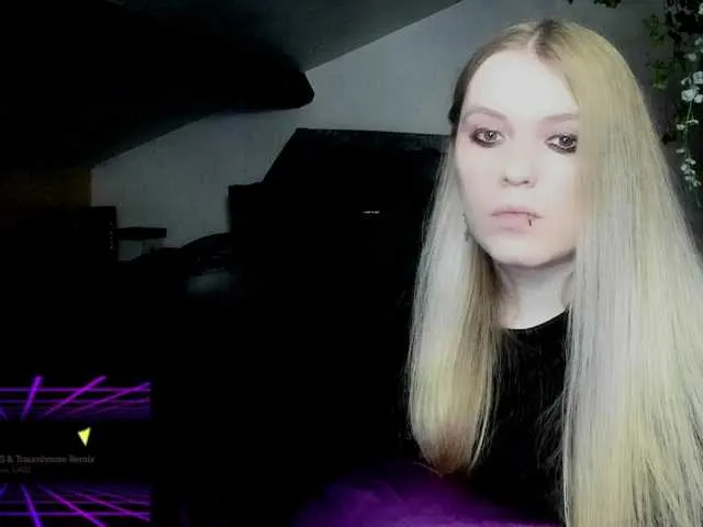 Live sex webcam photo for Blacklimoon #273321001