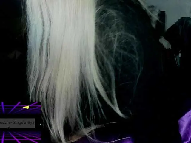 Live sex webcam photo for Blacklimoon #273656417