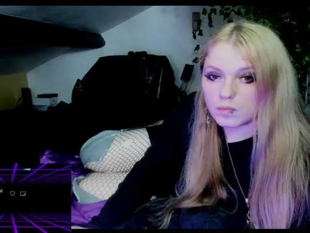 Live sex webcam photo for Blacklimoon #275651013