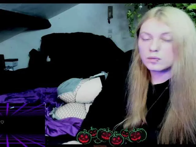 Live sex webcam photo for Blacklimoon #276546788