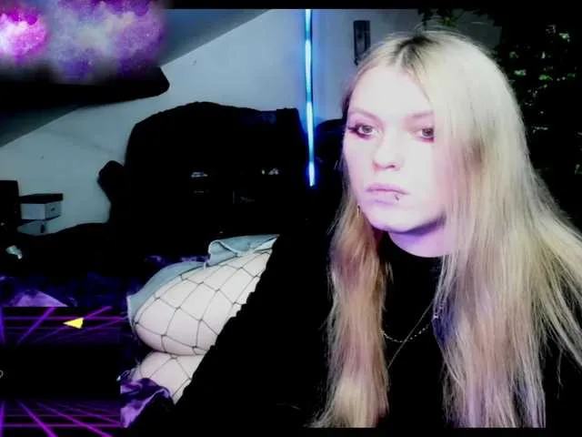 Live sex webcam photo for Blacklimoon #276958099