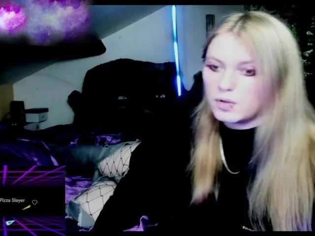 Live sex webcam photo for Blacklimoon #276965172