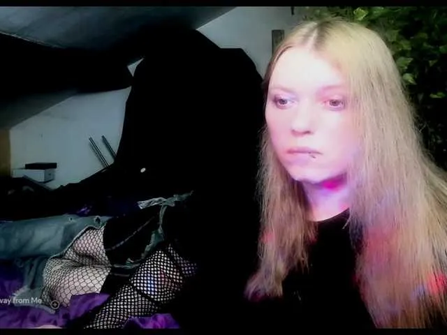 Live sex webcam photo for Blacklimoon #290615523