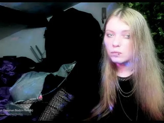 Live sex webcam photo for Blacklimoon #290711049