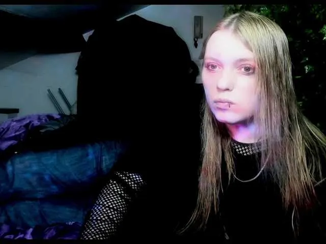 Live sex webcam photo for Blacklimoon #290737878