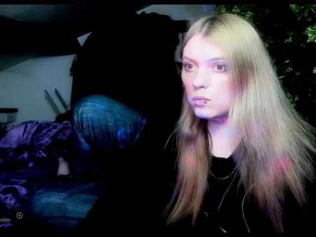 Live sex webcam photo for Blacklimoon #290760649