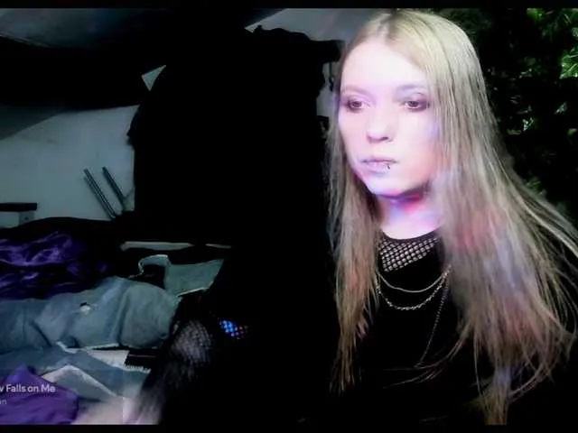 Live sex webcam photo for Blacklimoon #290777544