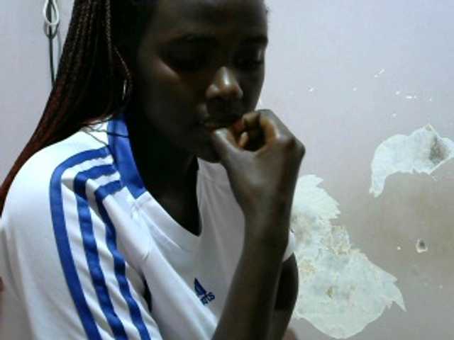 Live sex webcam photo for Blackquenx #273615896