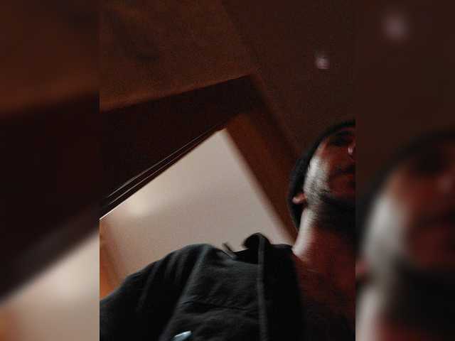 Live sex webcam photo for Blackriver1994 #276384236