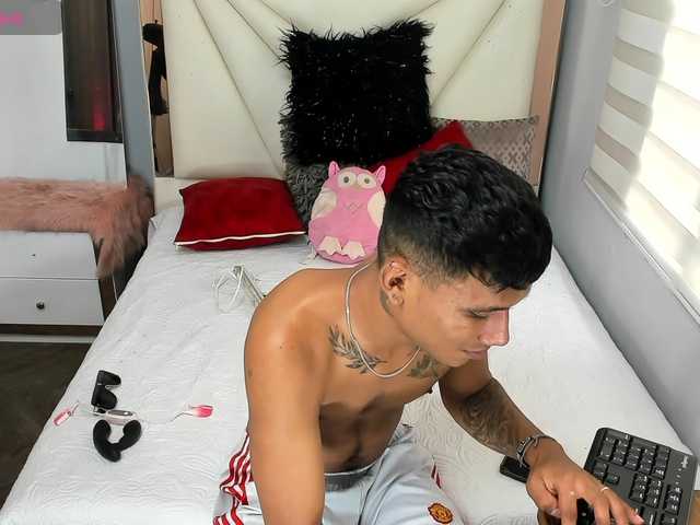 Live sex webcam photo for Blacksex-boy #291502083