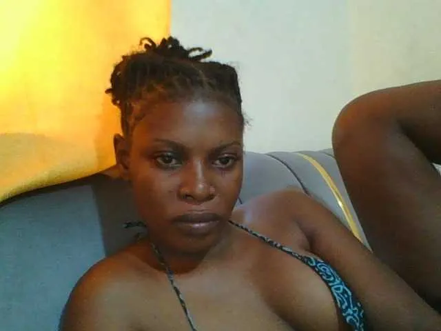 Live sex webcam photo for Blacksweetbeb #293114808