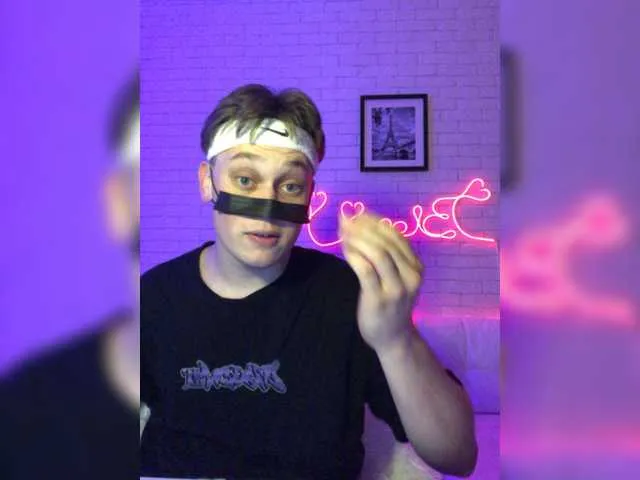 Live sex webcam photo for Blaggoi-Kolya #275634157