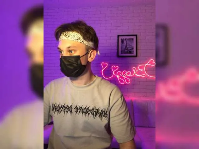 Live sex webcam photo for Blaggoi-Kolya #275657188