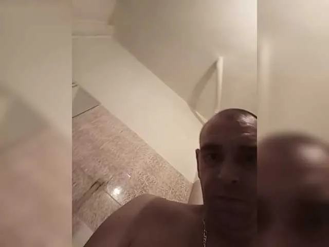 Live sex webcam photo for Blago77788 #274143313