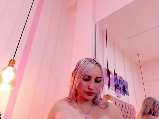 Live sex webcam photo for Blaiir1 #274272111