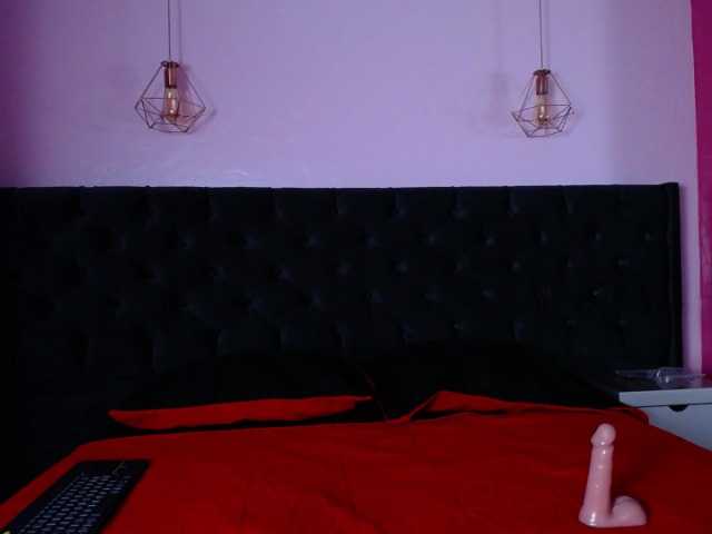 Live sex webcam photo for Blair-ww #277439838