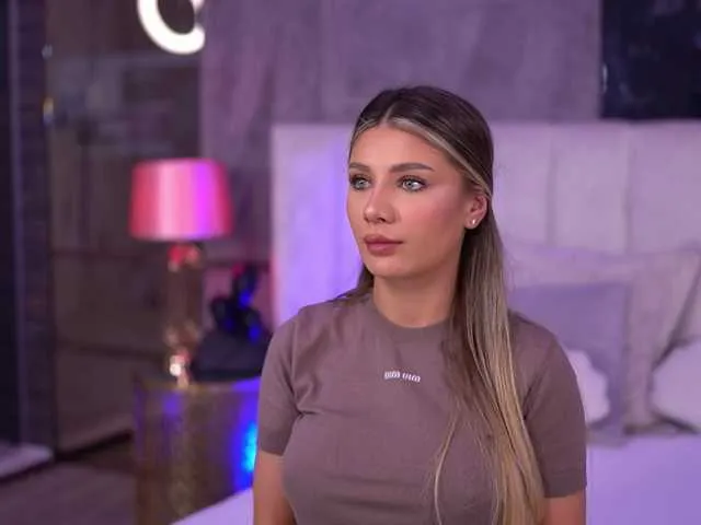 Live sex webcam photo for BlairSander #290822848