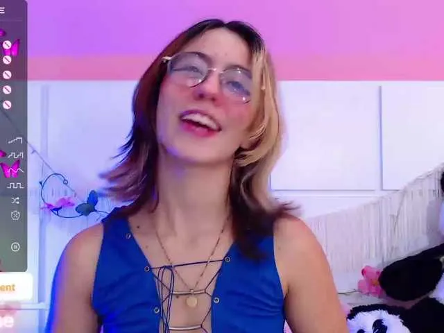 Live sex webcam photo for BlairVicent #288059737