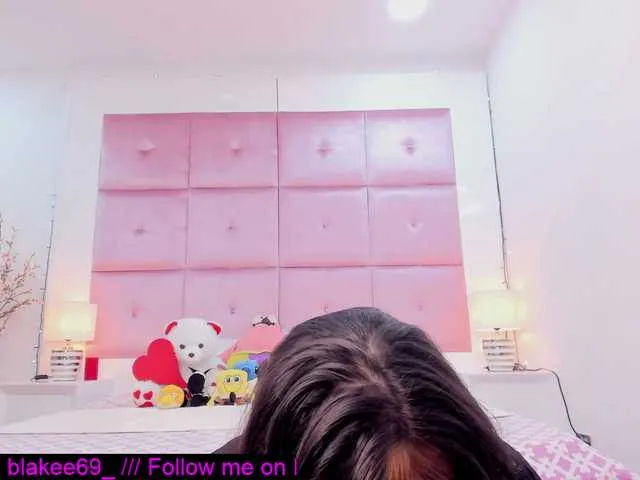 Live sex webcam photo for Blakee69 #272107696