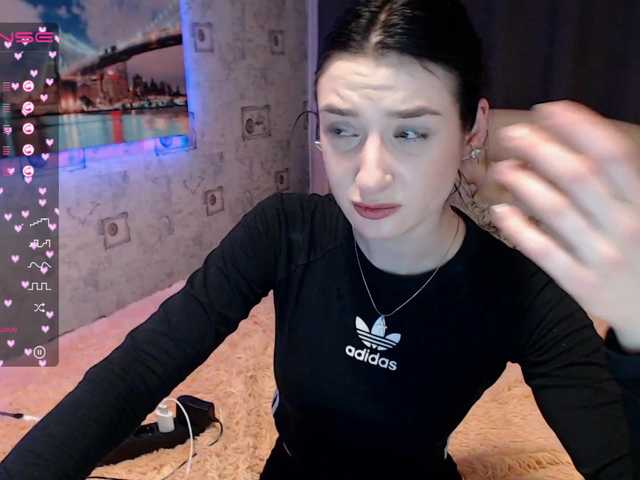 Live sex webcam photo for BlakkyKissa #272498910