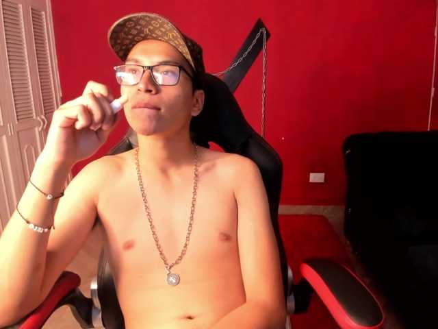 Live sex webcam photo for Blender00 #277120970