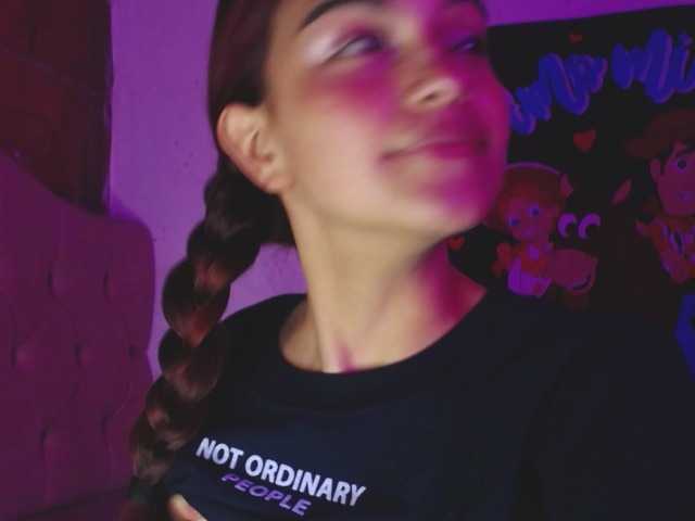 Live sex webcam photo for Bliinkiii #278118701