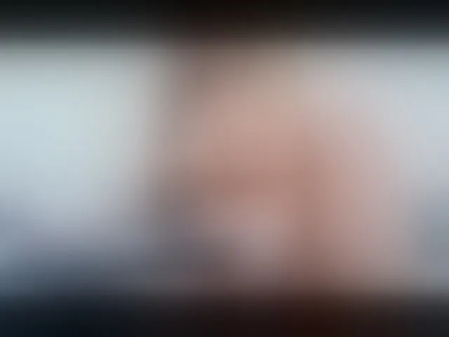 Live sex webcam photo for BlonHumide #293882521