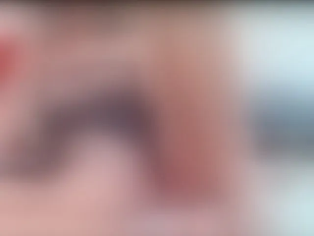 Live sex webcam photo for BlonHumide #293884990