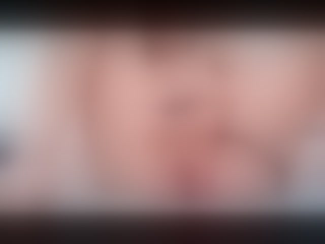 Live sex webcam photo for BlonHumide #294070214