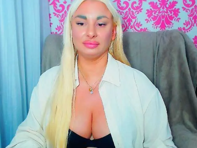 Live sex webcam photo for BlondAna #293671837
