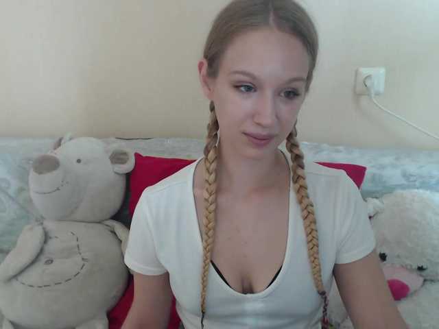 Live sex webcam photo for BlondeAlice #278228025