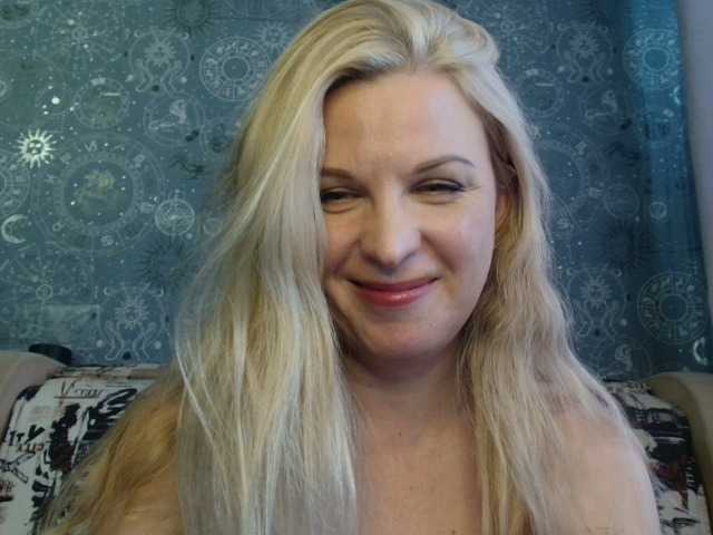 Live sex webcam photo for BlondeFox #290519012