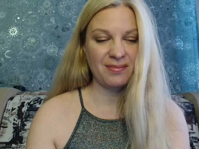 Live sex webcam photo for BlondeFox #290929290