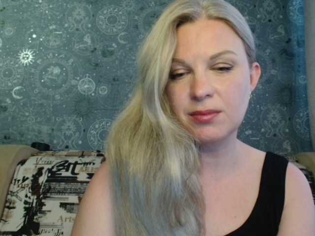 Live sex webcam photo for BlondeFox #291049863