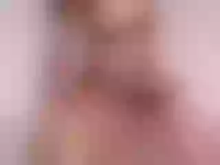 Live sex webcam photo for BlondeNicolet #215139358