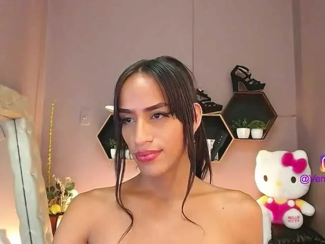 Live sex webcam photo for Blondieventury69 #276673749