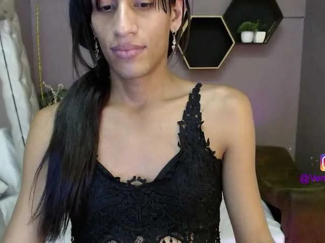 Live sex webcam photo for Blondieventury69 #276700863