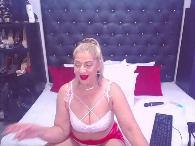Live sex webcam photo for BlondySexyy #291117365