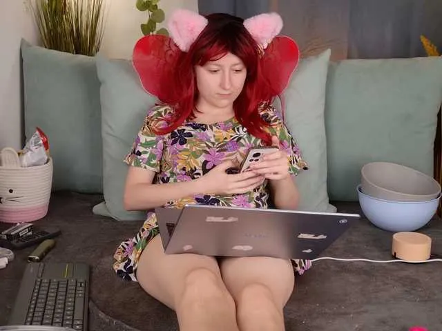 Live sex webcam photo for Bloom-fairy #291348463