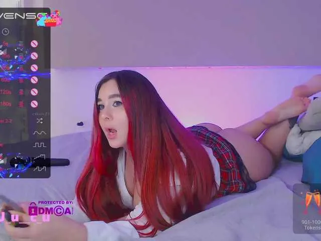 Live sex webcam photo for BloomJuliette #274605024