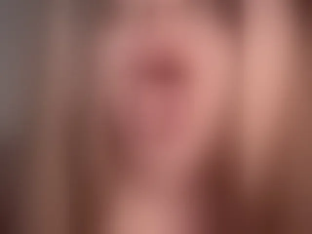 Live sex webcam photo for BloomJuliette #293464043