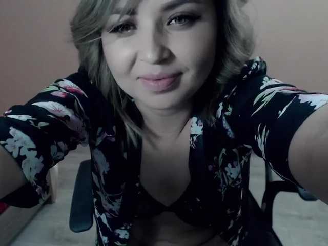 Live sex webcam photo for Bloombombom #274524658