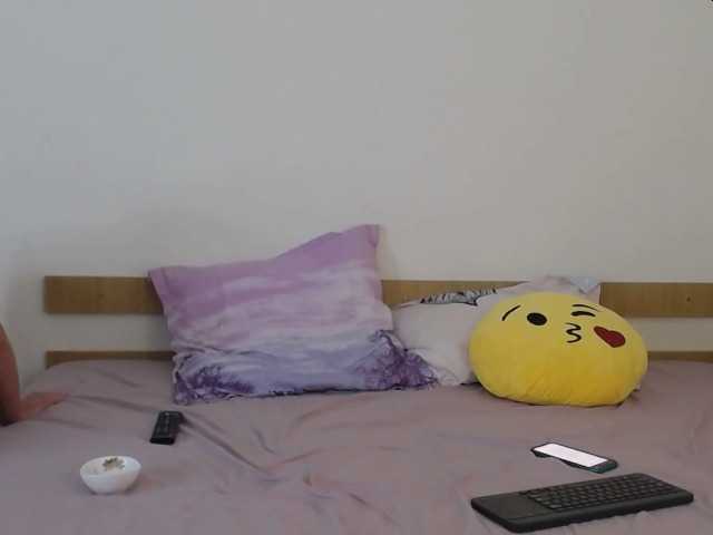 Live sex webcam photo for BloomieB #272287829