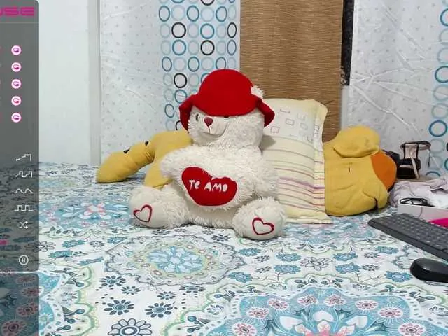 Live sex webcam photo for BlowMommy #274203863