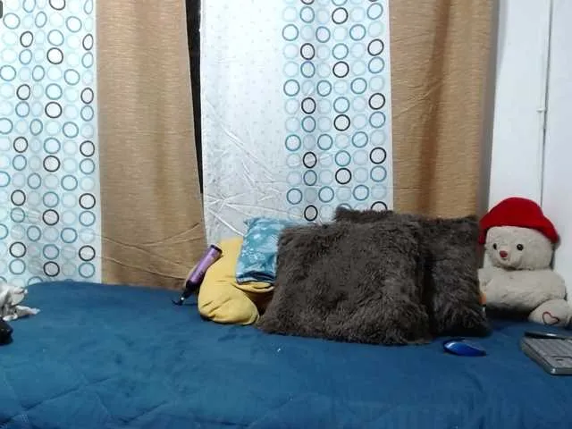 Live sex webcam photo for BlowMommy #275504831