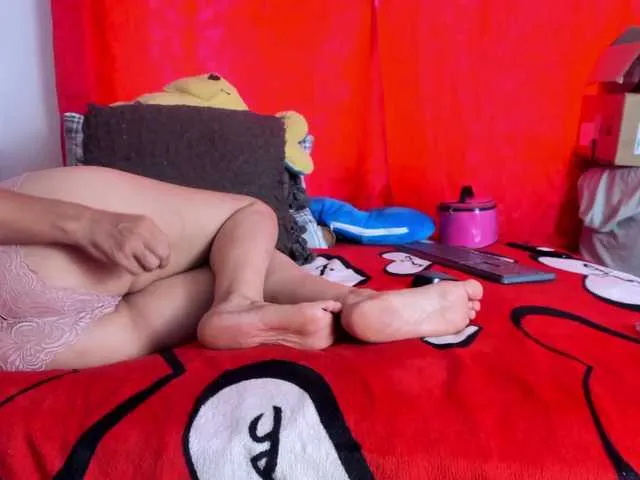 Live sex webcam photo for BlowMommy #292096855