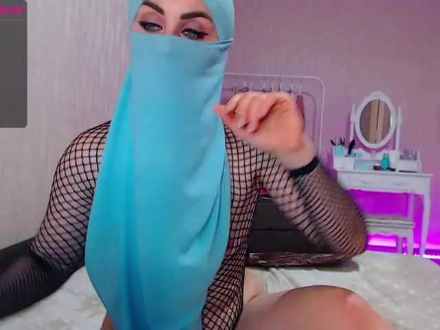 Live sex webcam photo for Blue-Eyes1 #272378798